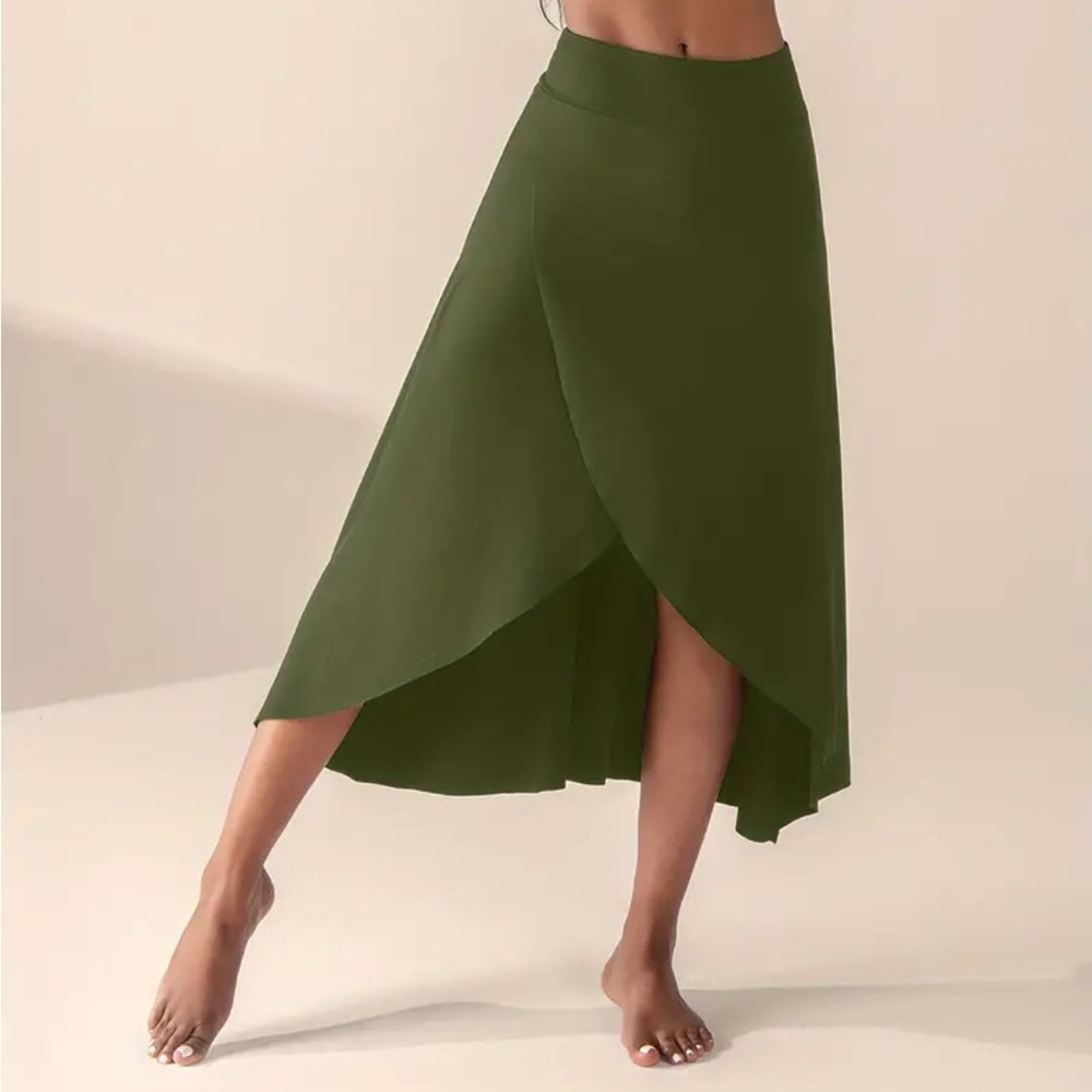 High waisted split skirt- Brand New